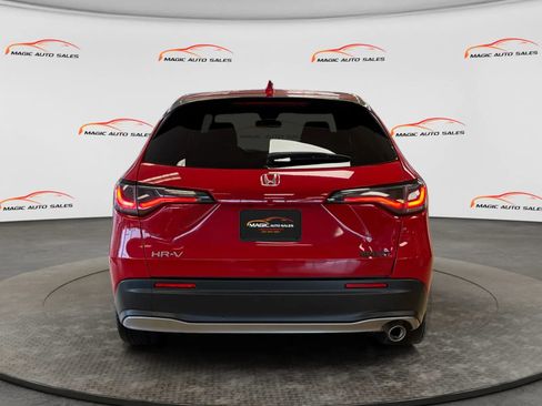 Used 2025 Honda HR-V Sport image 9
