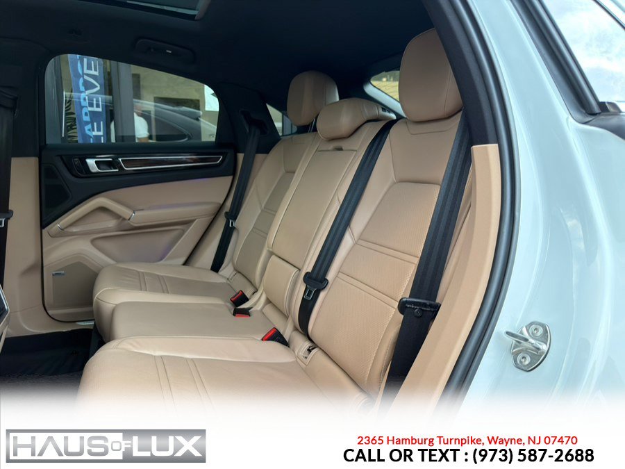 Used 2020 Porsche Cayenne AWD/4WD image 13
