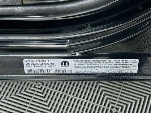 Used 2024 RAM 3500 Laramie image 35