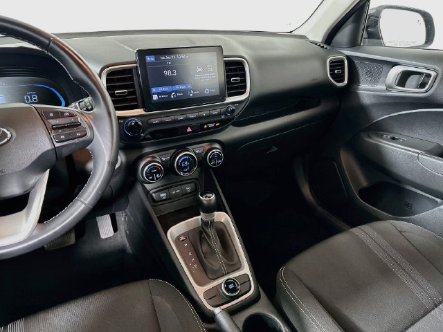 Used 2025 Hyundai Venue SEL FWD image 23