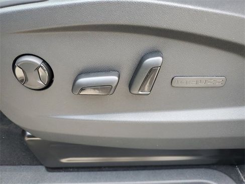 New 2025 Volkswagen ID. Buzz Pro S image 20