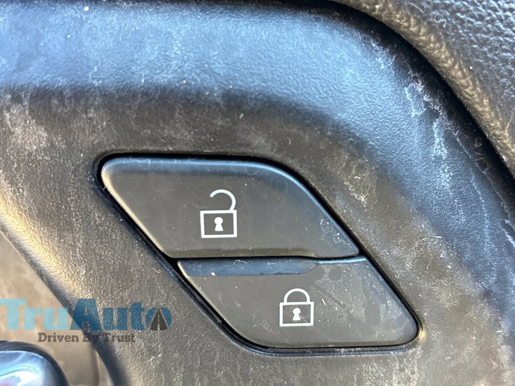 Used 2022 Chevrolet Silverado 1500 RST AWD/4WD image 22