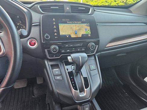 Used 2017 Honda CR-V Touring image 10