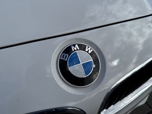 Used 2018 BMW 320i xDrive Sedan AWD/4WD image 10