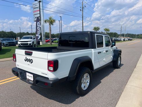 Used 2020 Jeep Gladiator Sport w/ Quick Order Package 24S AWD/4WD image 6