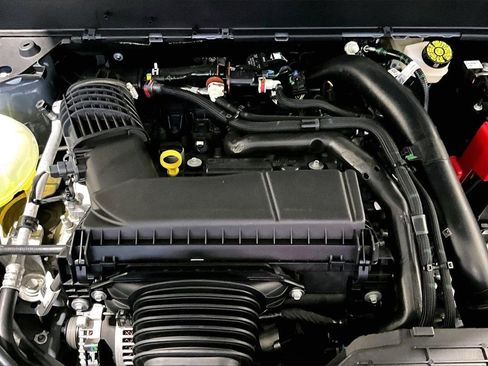 Used 2025 Ford Maverick XLT w/ Equipment Group 302A image 32