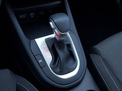 Certified 2024 Kia Forte LXS w/ LXS Technology Package image 21