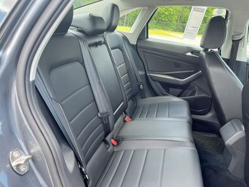 Used 2022 Volkswagen Jetta SE image 31
