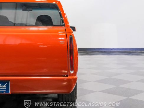 Used 1992 Chevrolet Silverado 1500 2WD Regular Cab image 25