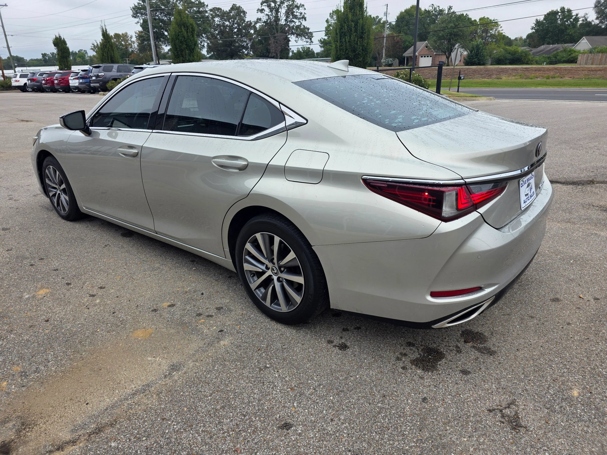 Used 2019 Lexus ES 350 w/ Premium Package FWD image 3
