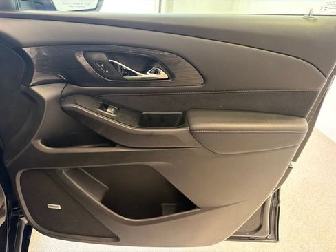 Certified 2023 Chevrolet Traverse High Country w/ LPO, Floor Liner Package AWD/4WD image 16
