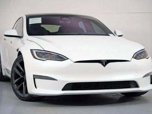 Used 2022 Tesla Model S image 4
