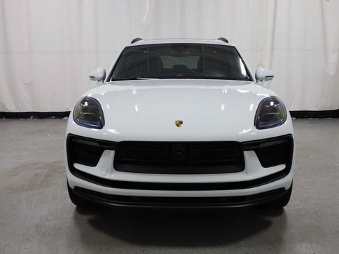 Certified 2026 Porsche Macan AWD/4WD image 14