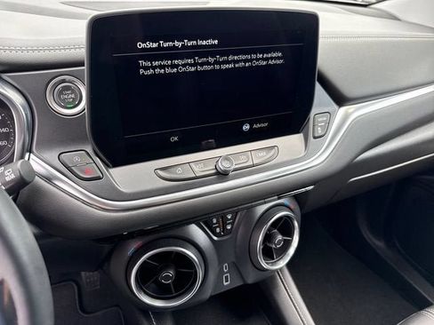 Used 2024 Chevrolet Blazer LT FWD image 20
