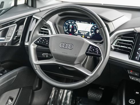 Certified 2023 Audi Q4 e-tron Premium Plus w/ Premium Plus AWD/4WD image 17