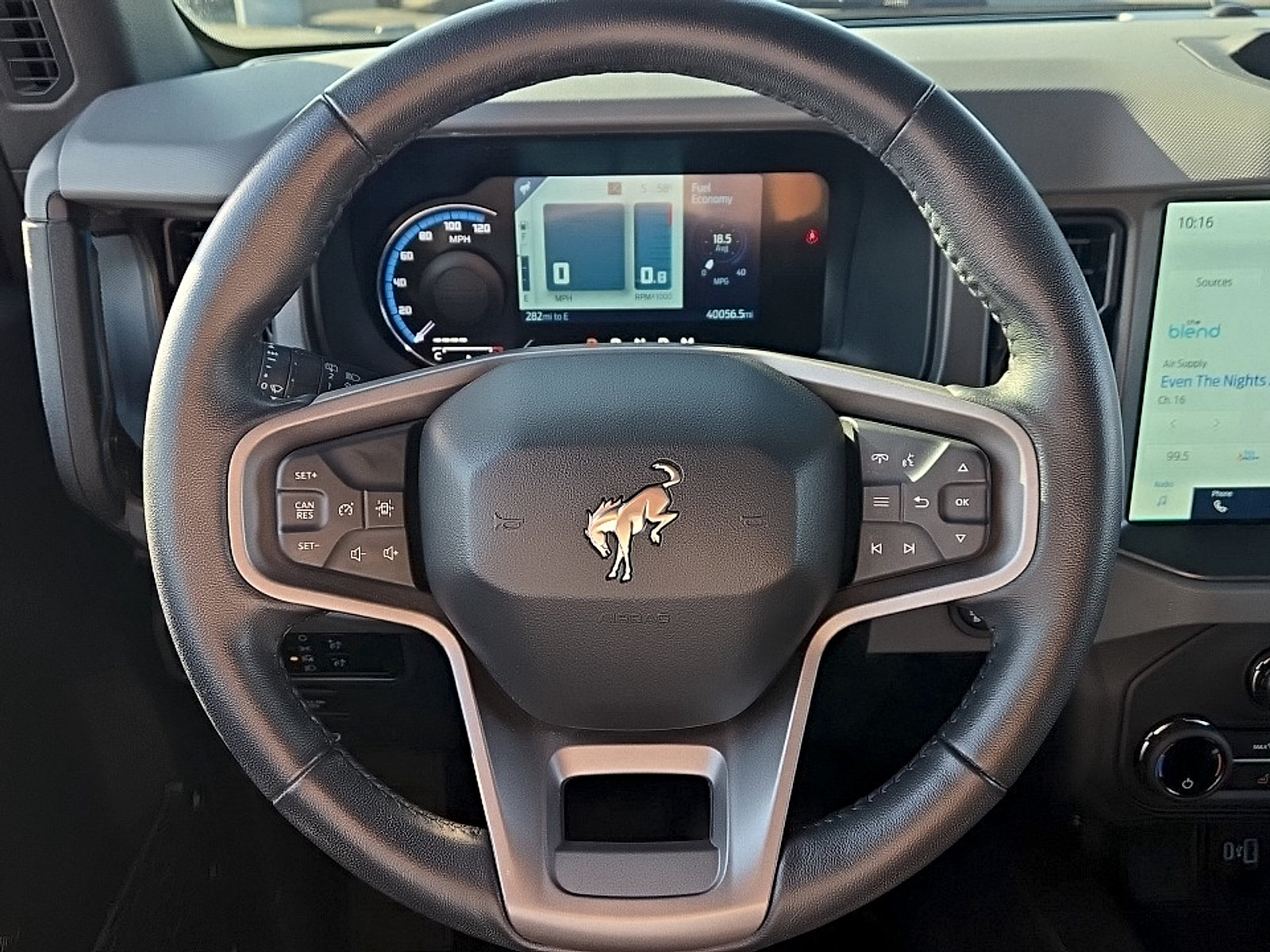 Used 2024 Ford Bronco Black Diamond AWD/4WD image 12