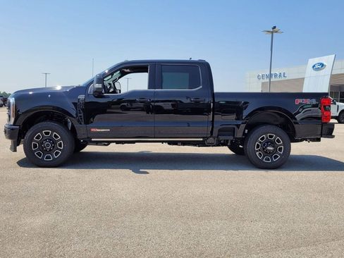 New 2025 Ford F250 Platinum image 2