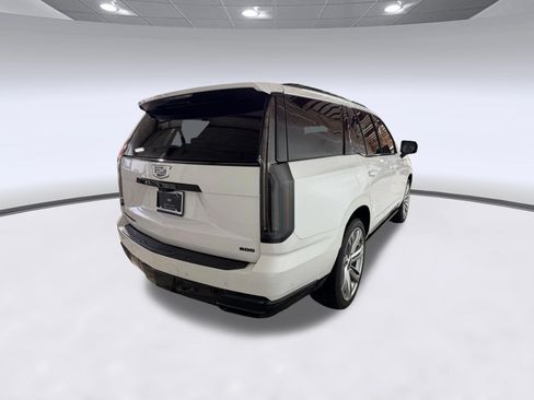 Certified 2025 Cadillac Escalade Sport w/ Touring Package AWD/4WD image 7