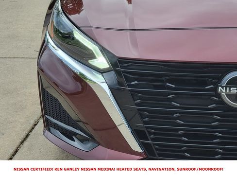 Certified 2023 Nissan Altima 2.5 SV w/ SV Premium Package FWD image 9