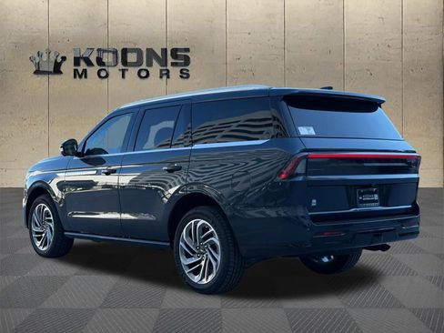 New 2026 Lincoln Navigator Reserve AWD/4WD image 6