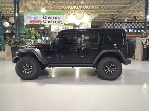 Used 2025 Jeep Wrangler Unlimited Rubicon w/ XTREMEE 35" Tire Package image 25