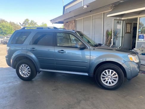 Used 2010 Mercury Mariner Premier FWD image 10