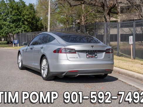 Used 2015 Tesla Model S 85D image 7