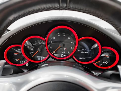 Used 2016 Porsche 911 Carrera image 19