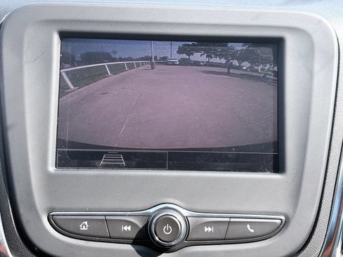 Used 2024 Chevrolet Equinox LS w/ Driver Confidence II Package FWD image 10