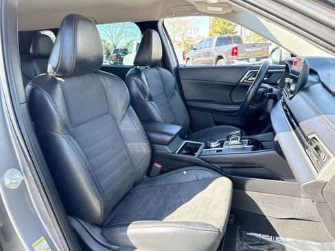 Used 2022 Mitsubishi Outlander SEL Black Edition image 22