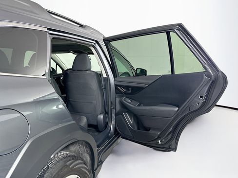 Used 2025 Subaru Outback Premium image 32