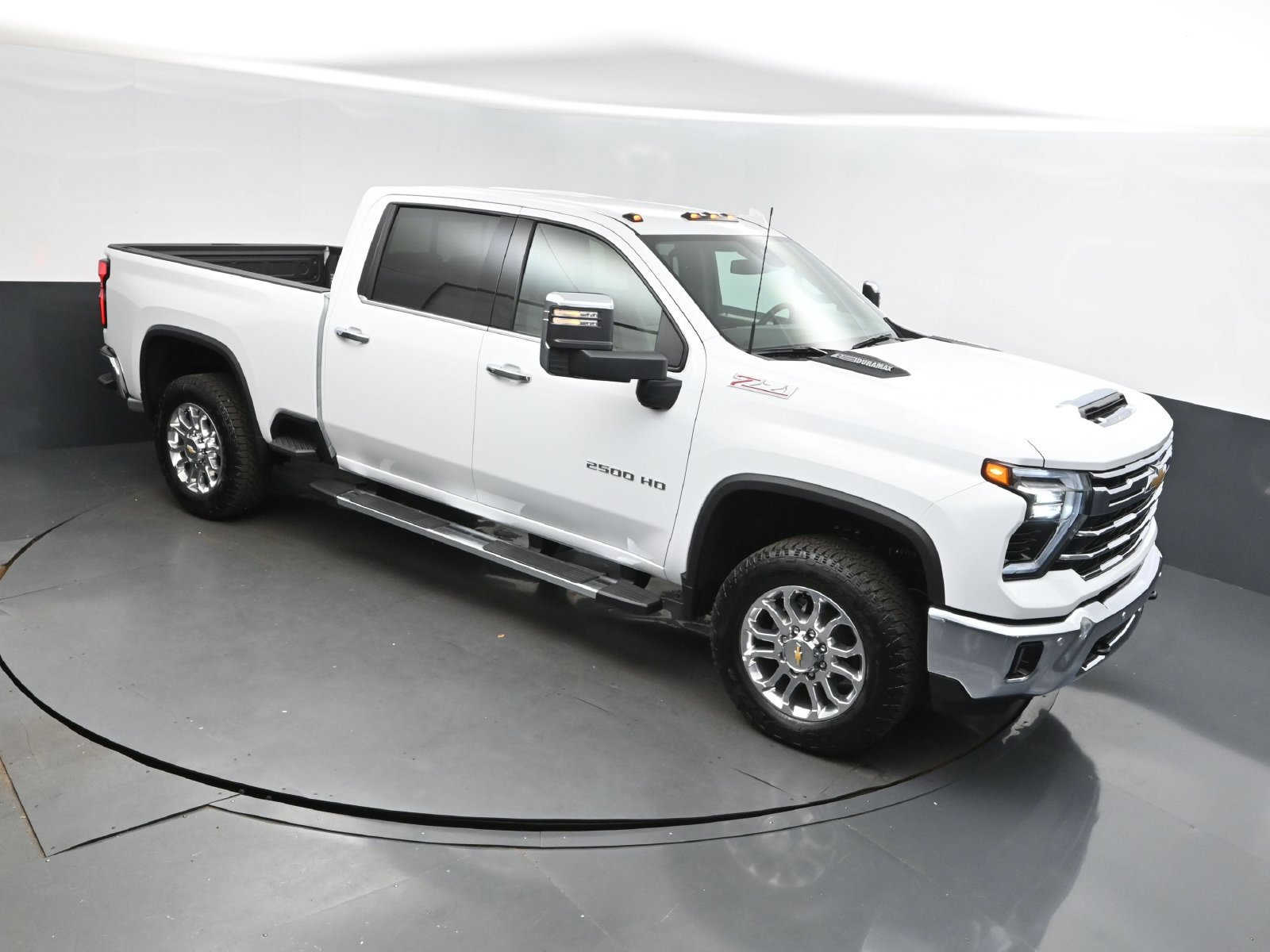 Used 2025 Chevrolet Silverado 2500 LTZ w/ LTZ Convenience Package AWD/4WD image 40