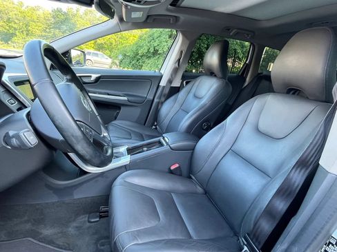 Used 2015 Volvo XC60 T5 AWD/4WD image 11