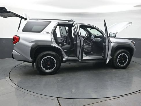 Certified 2026 Toyota 4Runner TRD Off-Road Premium AWD/4WD image 50