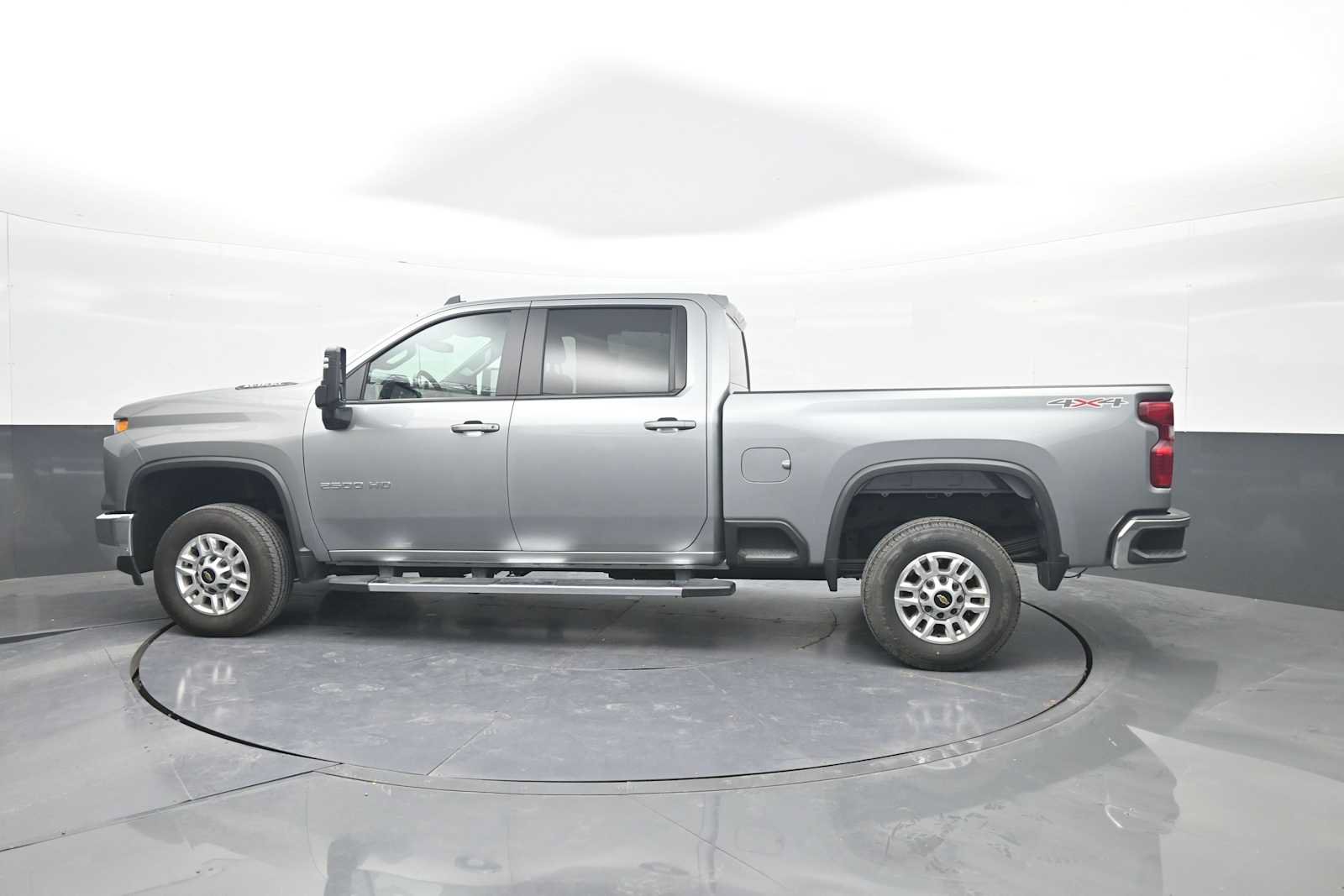 Used 2026 Chevrolet Silverado 2500 LT AWD/4WD image 5