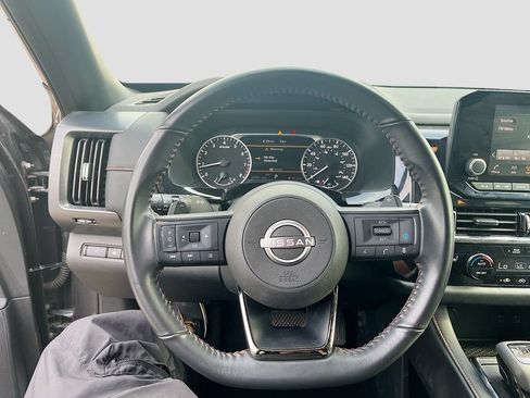 Used 2024 Nissan Pathfinder Rock Creek AWD/4WD image 11