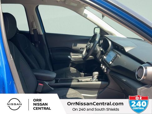 Used 2023 Nissan Kicks SV FWD image 11