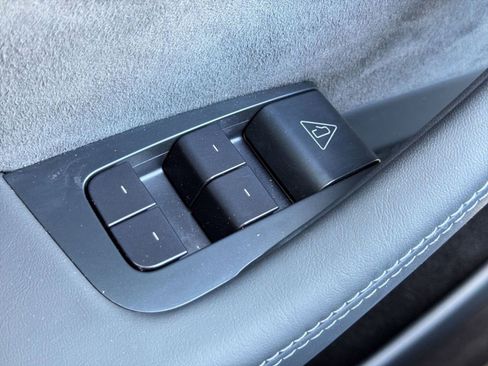 Used 2026 Tesla Model Y AWD image 12