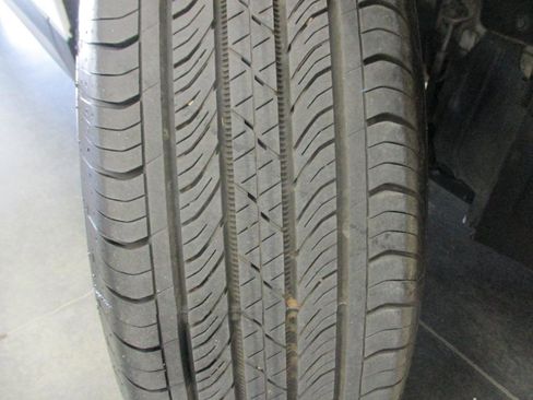 Used 2023 Chevrolet Equinox LT w/ Driver Convenience Package image 26