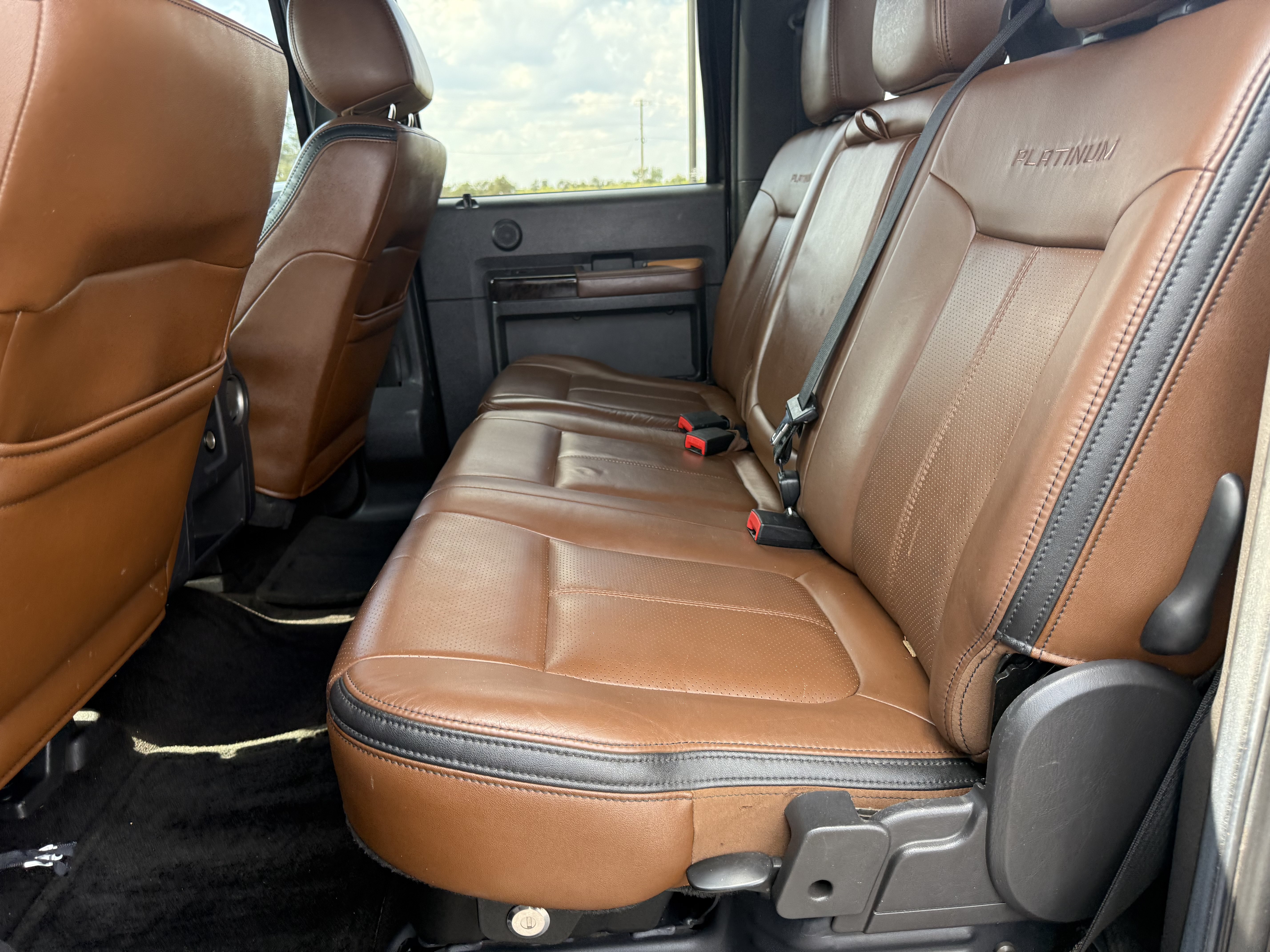 Used 2013 Ford F250 Platinum w/ FX4 Off Road Pkg AWD/4WD image 8