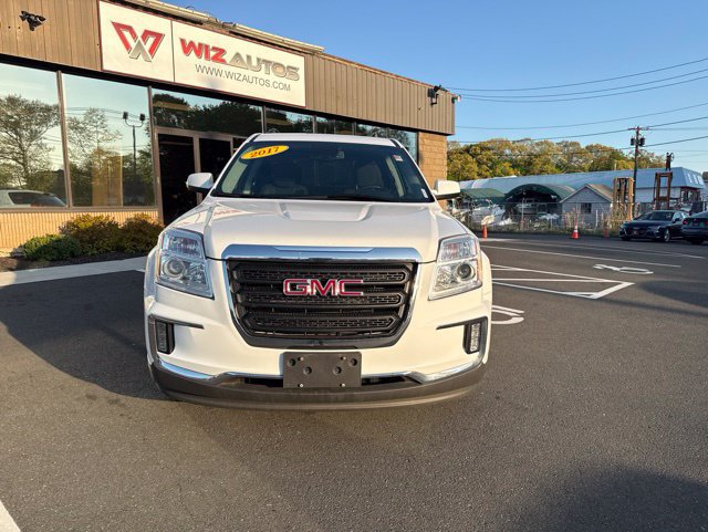 Used 2017 GMC Terrain SLE w/ Convenience Package FWD image 1