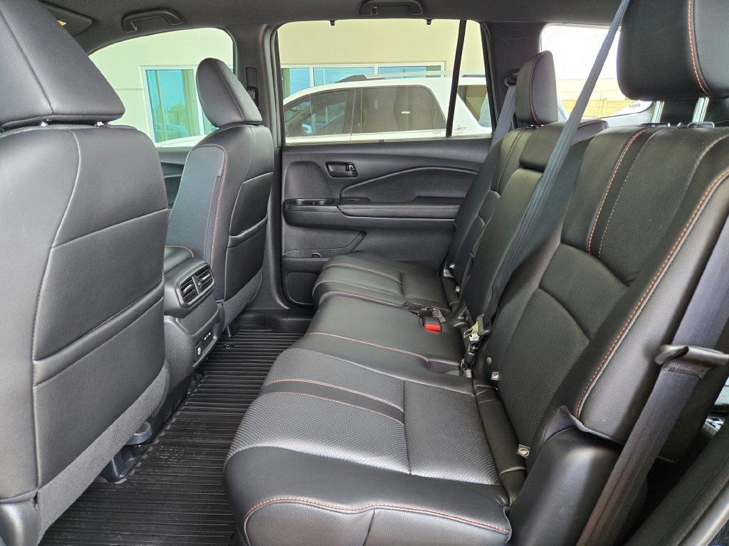 Used 2024 Honda Passport TrailSport image 14