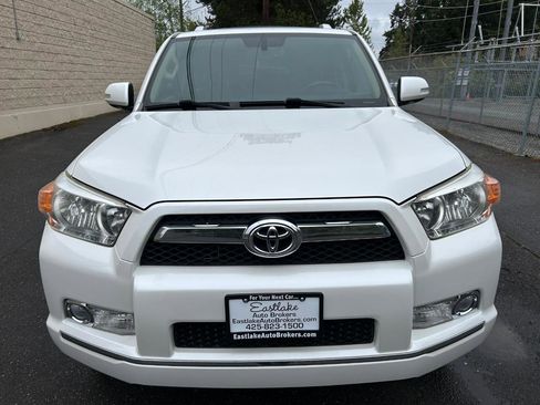 Used 2010 Toyota 4Runner Limited AWD/4WD image 2