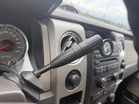 Used 2010 Ford F150 XLT AWD/4WD image 16