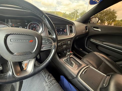Used 2021 Dodge Charger SXT w/ Leather Interior Group RWD image 13