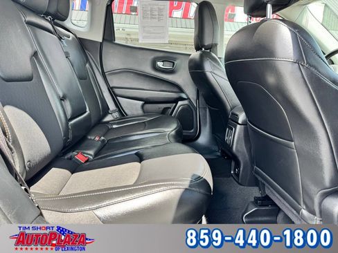 Used 2020 Jeep Compass Latitude FWD image 39