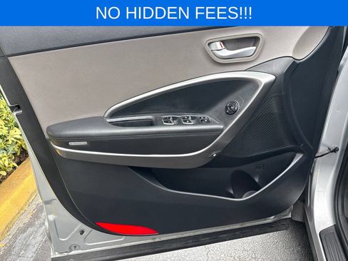 Used 2017 Hyundai Santa Fe SE w/ Cargo Package FWD image 7