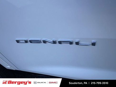 Certified 2025 GMC Acadia Denali w/ Super Cruise Package AWD/4WD image 36