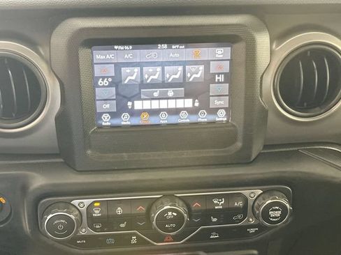 Used 2023 Jeep Wrangler Unlimited w/ Cold Weather Group AWD/4WD image 13