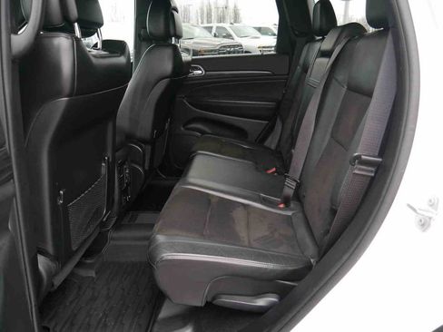 Used 2020 Jeep Grand Cherokee Altitude image 17